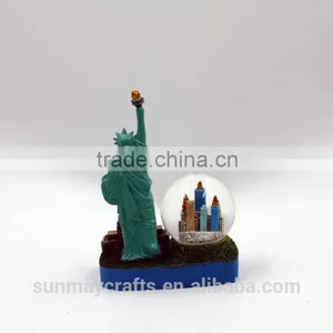 Wholesale Custom Souvenir New York Snow Globe for Sale thumbnail-4