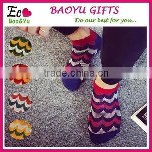China Socks Factory Custom Print Socks Wholesale thumbnail-1