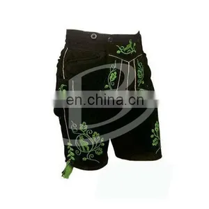 German Outfits Kurze Lederhosen thumbnail-1