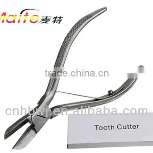 Piglet Tooth Cutter thumbnail-1