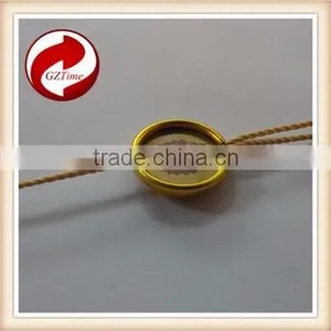 Hot Sale China Fashion Garment Plastic Hang Tag Custom Logo Seal thumbnail-3