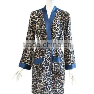 Wholesale Cheap Sexy Ladies Blue Leopard Printed Lace Trimed Silk Sleep Kimono Robe Dress Set thumbnail-3