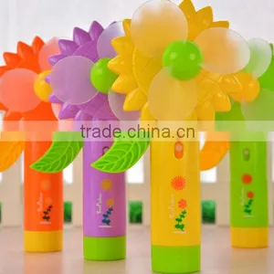 New Style Mini Water Spray Fan Portable Mini Fan Handheld Mini Fan thumbnail-1