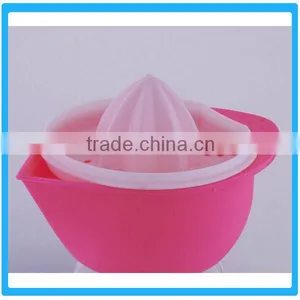 Plastic Lemon Orange Fruit Juicer thumbnail-1