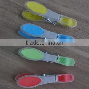 High Quality Clothes Pegs With Basket thumbnail-5