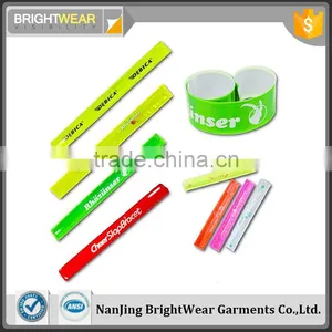 Promotional Reflective Slap Bracelet Custom Pvc Slap Band thumbnail-1