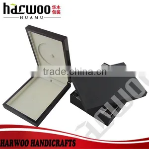 Fancy Leather CD Box With Plastic Tray thumbnail-4