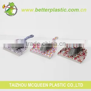 Mini Plastic Dustpan And Brush Set For Table Cleaning thumbnail-1