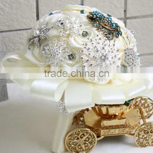 Elegant Bridal Bouquet With Brooch thumbnail-1