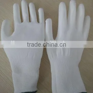 White and Black Polyurethene Dipped Work Gloves thumbnail-3
