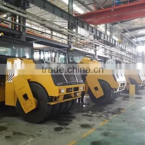 LDR210H Combination Tyre Vibratory Roller thumbnail-2