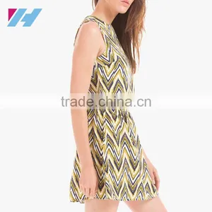 Chinese Women's Fashion Clothing Manufacturers Printed Sexy Shift Dresses thumbnail-3