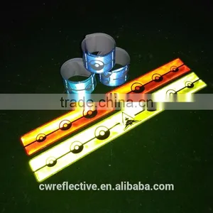 Promotional En13356 Custom 3m Wrist Bright Wrap Reflective Slap Band Gift thumbnail-4