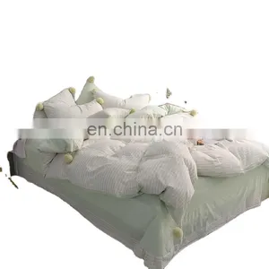 High Performance Cotton King Size 3pcs Bedding Set With Fuzzy Ball From China for Hotel thumbnail-2