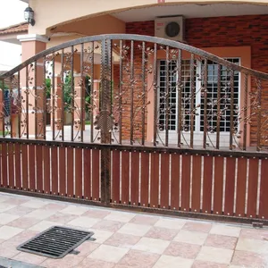 Outdoor Iron Handrail Isolation Fence for School and Community Safety thumbnail-5