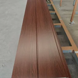 Linyi High Quality Wholesale Durable Sandwich Panel Insulated Exterior Metal Embossed Pu Foam Sandwich Polyurethane Metal Siding thumbnail-1