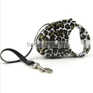 Fashionable Waterproof Retractable Dog Leash thumbnail-3