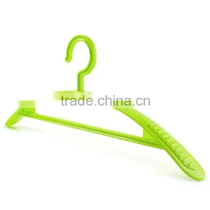 Green Plastic Coat Clothes Hanger thumbnail-1