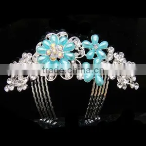 Crystal Pearl Alloy Hair Combs thumbnail-1