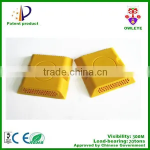 Cat Eye Reflective Road Marker, Reflective Plastic Road Stud thumbnail-1
