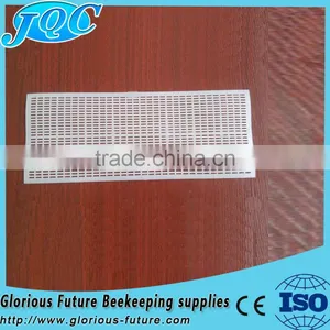 Plastic Bee Propolis Collector for Beekeeping Bee Hive thumbnail-2