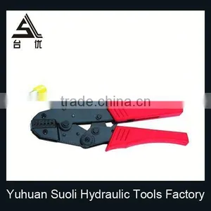 Hand Hole Punch Plier thumbnail-1