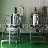 Automatic / Manually Electric Heating Vacuum Liquid Mixing Machine, Cosmetic Blending Tank thumbnail-1