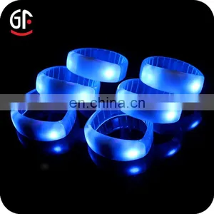 Hochzeit Souvenirs 433/868/915MHz RGB Wristband RFID Remote thumbnail-3