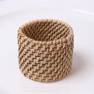 Rattan Luxury Napkin Ring For Home & Hotel Usable Ring Supplier Wholesale thumbnail-3