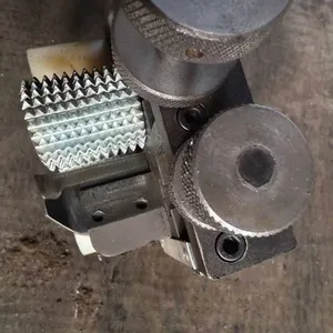 Mine Thick Belt Peeling Machine Pj-2 Conveyor Belt Rubber Stripping Machine, Coal Conveyor Belt Joint Cover Rubber Stripping Machine thumbnail-3