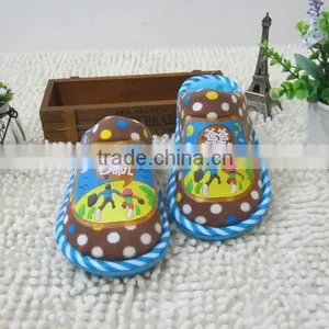 Comfortable Warm Indoor Cartoon Shoes With Led Sole for Kids thumbnail-5