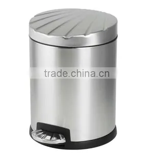 Foot Pedal Garbage Bin thumbnail-1