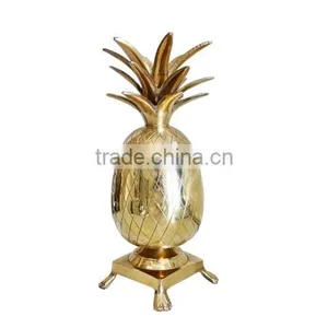 Brass Pineapple Lamp thumbnail-1