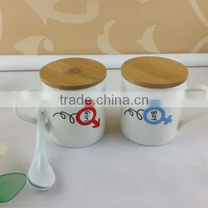 Ceramic Coffee Mug With Spoon and Wood Cover for Lover Couple thumbnail-1