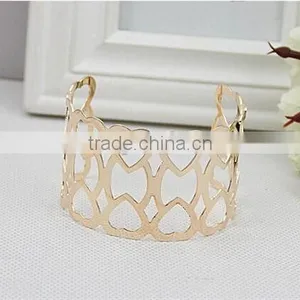 New Design Double Heart Hollow Open Bangle,Europe Style Adjustable Gold Ladies Bangles thumbnail-3