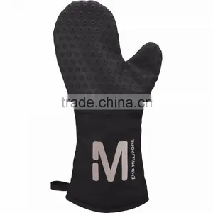 Silicone Grilling Mitt - Mitt's Long Length Perfect for Cooking Items on the Grill, Tested to Withstand Heats up to 204'F/400'F thumbnail-2