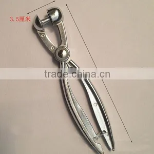 Stainless Zinc and Aluminum Alloy Olive & Cherry Pitter Kitchen Tool Pits Removal Stoner With Locking Device Cherry Pitter thumbnail-4