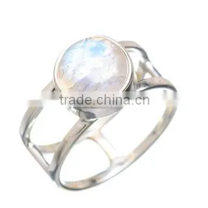 92.5 Sterling Silver Jewellery Rainbow Round Moonstone Ring thumbnail-1