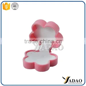 Direct Factory Flocking Velvet Gift Packaging Flower Shape Ring Box Jewelry thumbnail-3