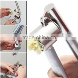 Hot Selling Convenience Professional Mini Garlic Presser Stainless Steel Garlic Press thumbnail-3