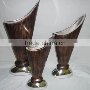 Aluminum Flower Vase thumbnail-1