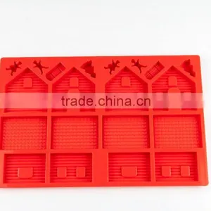 11200 Gingerbread House Shape Silicone Cake Mold thumbnail-5