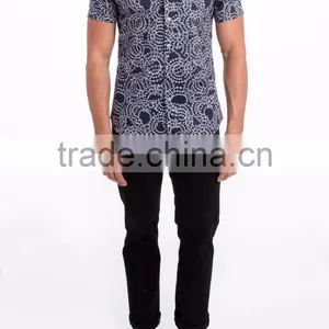 Ahead of Fashion Abstract-printing Men's Button up Collar Shirt Design With Labels thumbnail-4