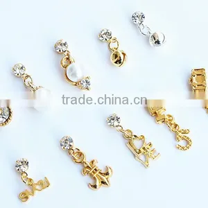 Fashionable Shining Stone With Chain Pearl Lucky Fancy Pendant Nail Sticker thumbnail-3