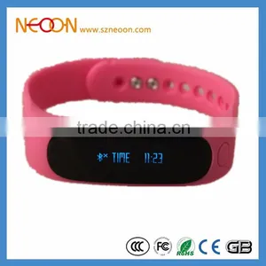 Smart Wristband E02 Touch Screen Better Than Xiaomi MiBand Bracelet For Android 4.3 IOS 7.0 Waterproof Tracker Fitness Wristband thumbnail-4
