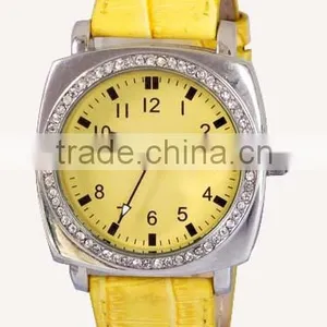 Fashion Square Bling Watch thumbnail-1