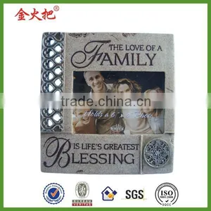 Lovely Custom Resin Wedding Photo Frames Designs thumbnail-3