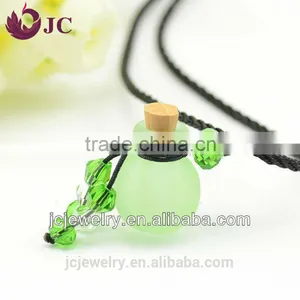 Jewelry Mini Glass Ball Bottle Perfume Essential Oil Pendant Necklace Wholesale thumbnail-1