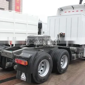 340hp 6x4 SINOTRUK HOWO LNG TRACTOR TRUCK thumbnail-4