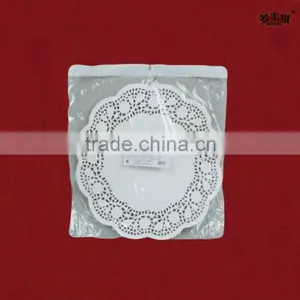 Wholesale Romantic Embossed Round Paper Doily Cake Doily 6 Inch thumbnail-1